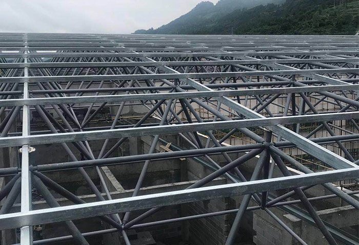 崇左仁怀冠英学校艺体楼网架