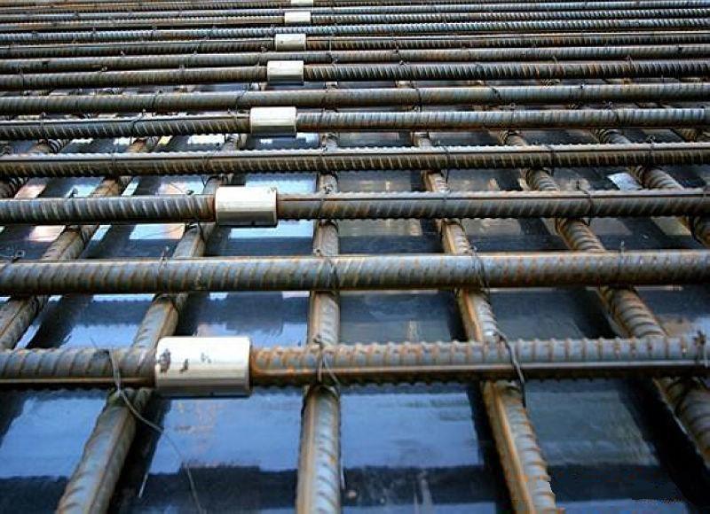 崇左为什么建楼房时，要在钢筋上加一排小圆环？原来作用这么大